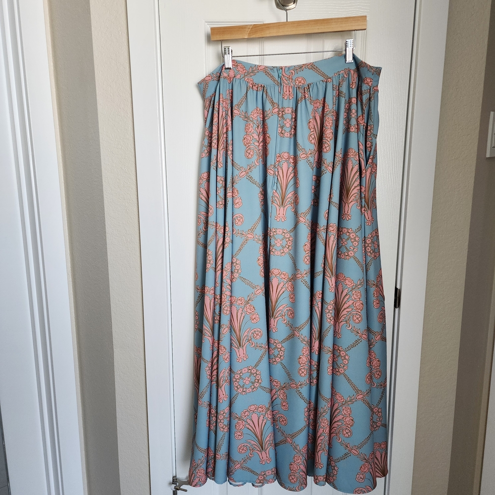 2X *runs big IMO* Amalie Ballerina Maxi Skirt in Take Me To Versailles
